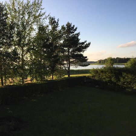 Domek Nad Jeziorem Otalzyno Pomieczyno Exterior foto